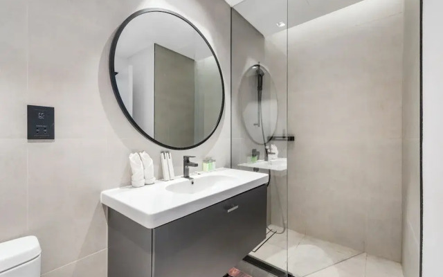 Waves - Fully Equipped Studio for a Perf