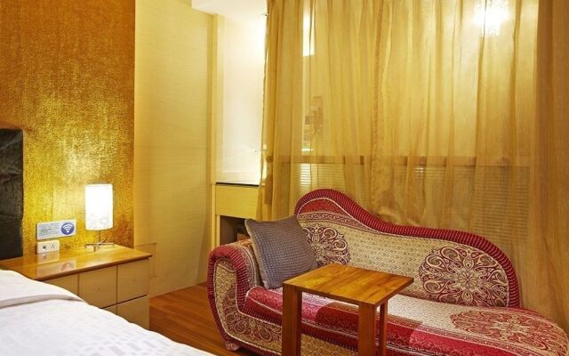 Prague Spring Boutique Motel
