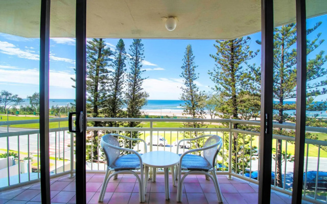 Seacrest Beachfront Holiday Apartments