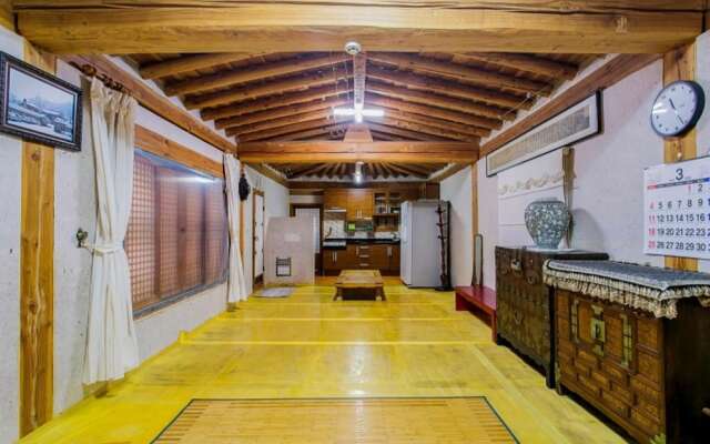 Byeokdosan Hwangtobonga Pension