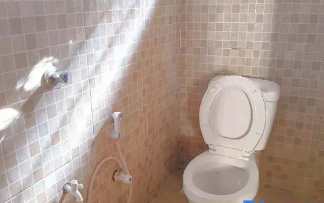 Sawa Sawa Beach Hotel & Backpackers