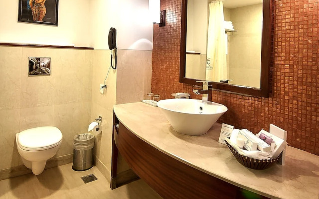 Golden Plaza Hotel