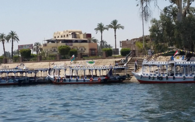 Nile Valley Hotel & Restaurant