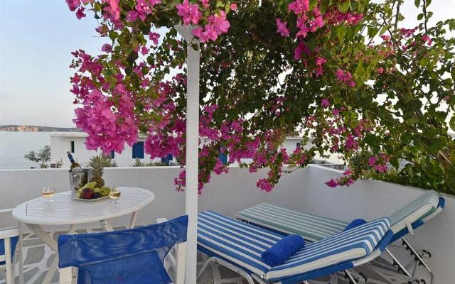 Tarsa Studios & Apartments