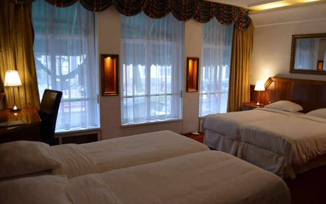 Rembrandtplein Hotel