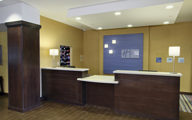 Holiday Inn Express & Suites Colorado Springs First & Main, an IHG Hotel