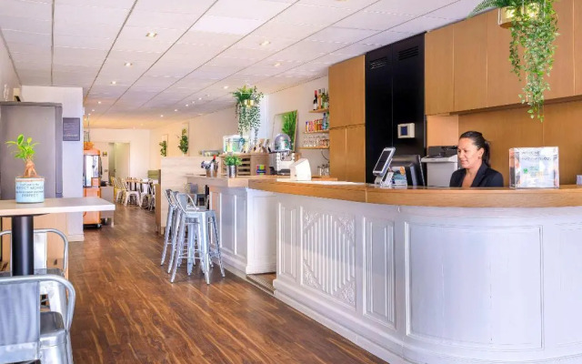 Matabi Hotel Toulouse Gare by HappyCulture