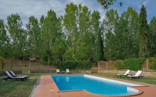 Restful Holiday Home in Reggello With Swimming Pool