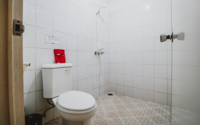 RedDoorz @ Jalan Gatot Subroto Jakarta