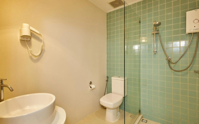 Talay Hotel & Villa