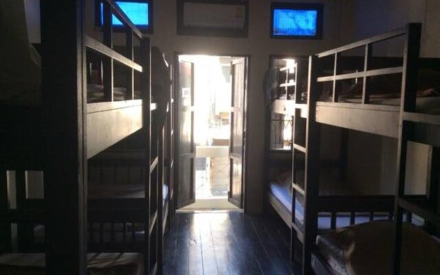 Thapae Backpackers Hostel