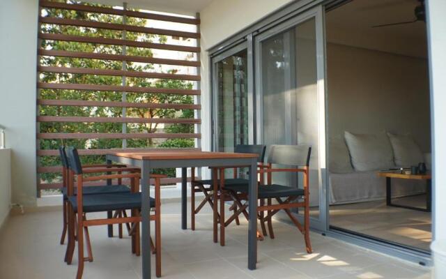 Luxury 3 Bedroom Apartment with garden in Glyfada