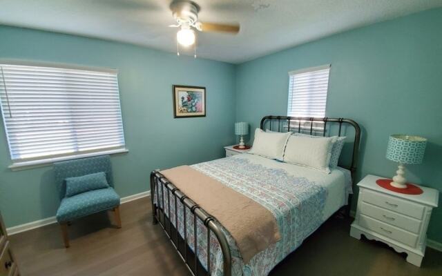 Floridays Vacation Home with Pool near to beach by RedAwning