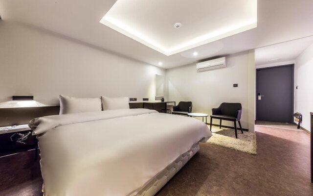 Stay Hotel