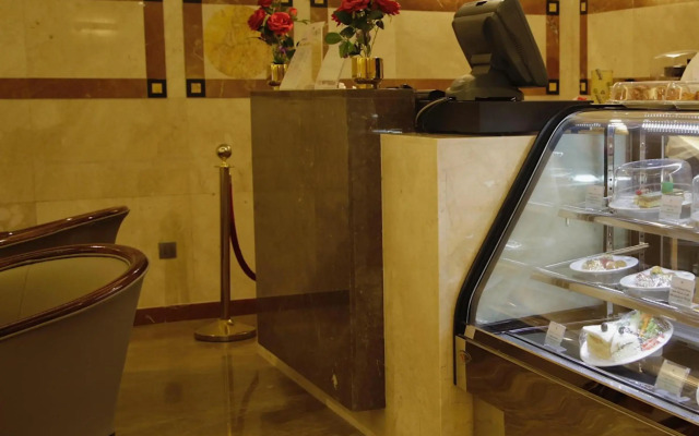 Nozol Royal Inn Hotel