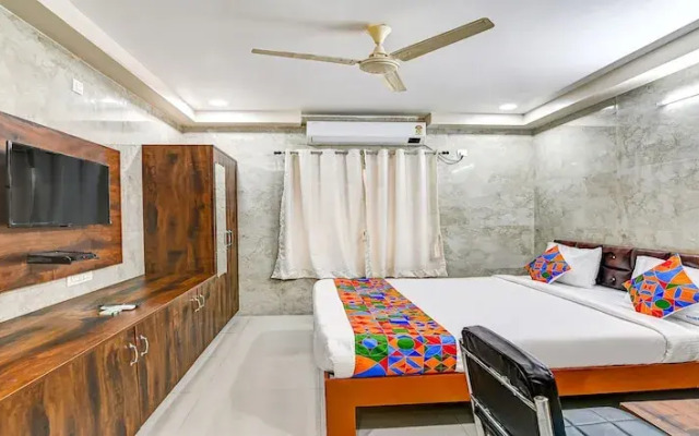 Fabhotel Srinivasa Guest House