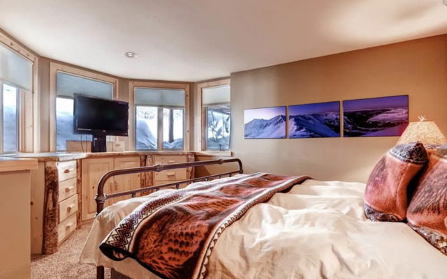 Fallen Timbers Lodge by RedAwning