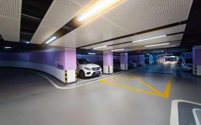 Vanke Shennan Road 68 Apartment (Shenzhen Dongmen Hubei Subway Station Branch)