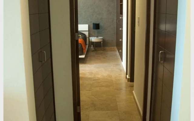 Doca 103 2 Bedrooms and Jacuzzi by RedAwning