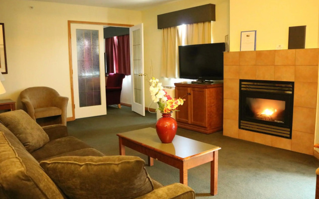 Nomad Hotel and Suites