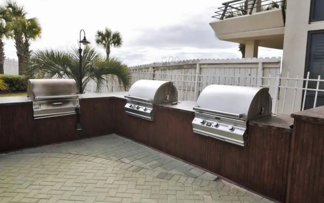 Silver Beach Towers E1505