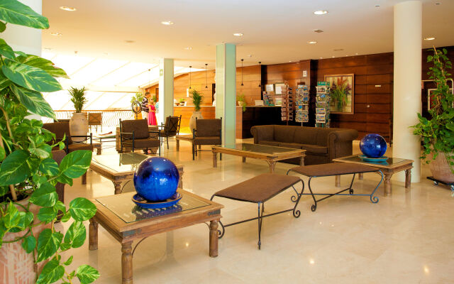 SBH Royal Monica