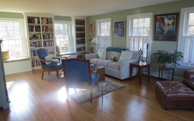 76 Indian Hill Road North - Three Bedroom House