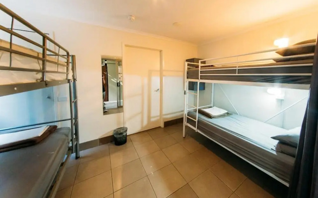 Noosa Flashpackers - Hostel