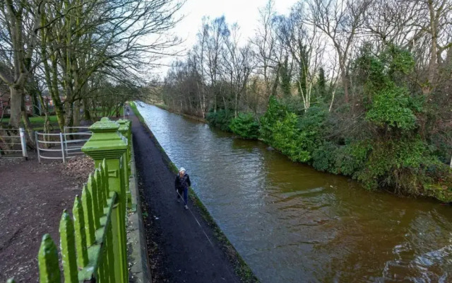 Spacious Cosy 2 Bedroom House by Bridgewater Canal