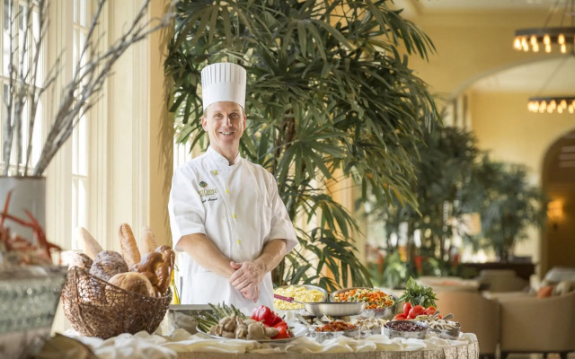 Grand Galvez Resort, Autograph Collection