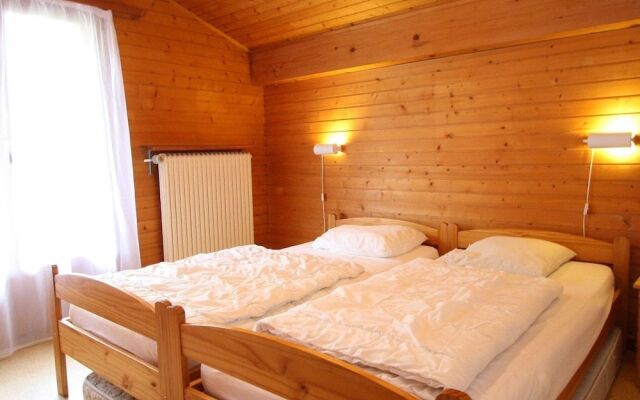 Spacious Chalet near Forest