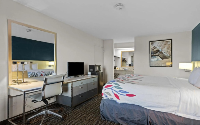 Quality Hotel Morehead City