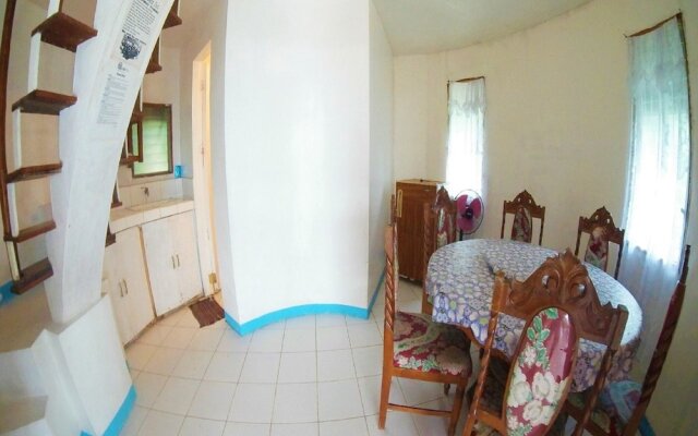 Borabora Native House