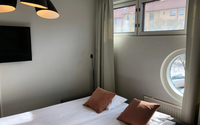 Pilot Airport Hotel - Image 7