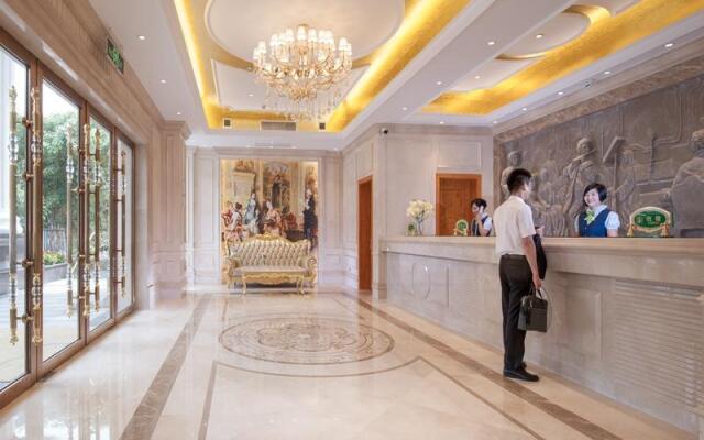 Vienna Hotel Shenzhen Longsheng Subway Station Branch