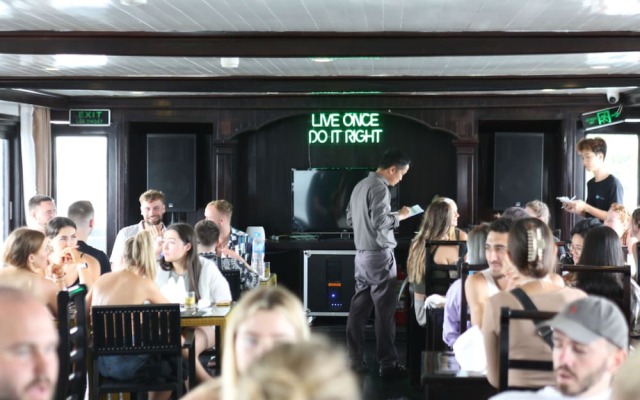 Oasis Party Cruise