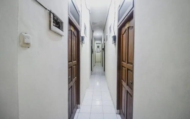 RedDoorz near Lokasari Mangga Besar 7