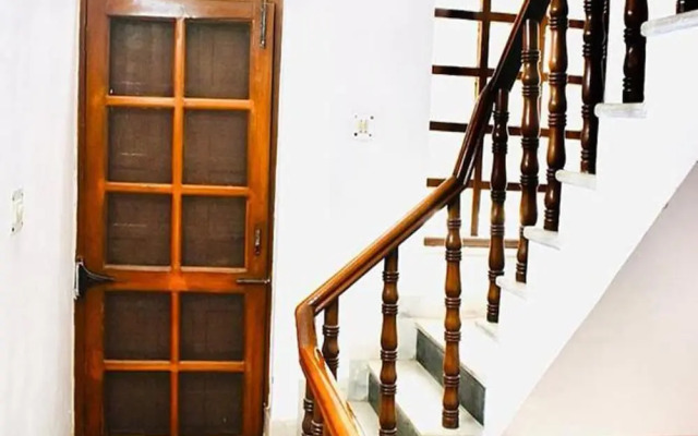 Fabhotel Noida Dreamz