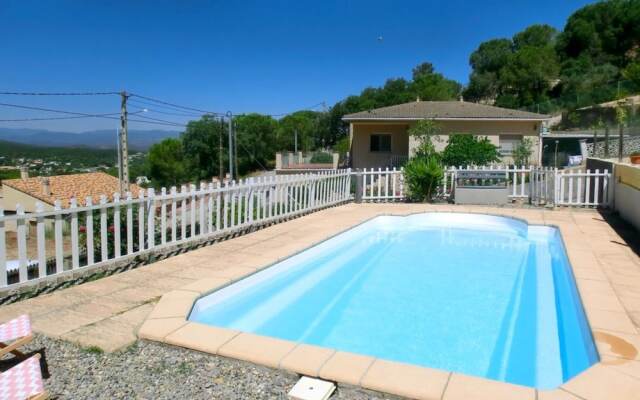 106163 - Villa in Maçanet de la Selva