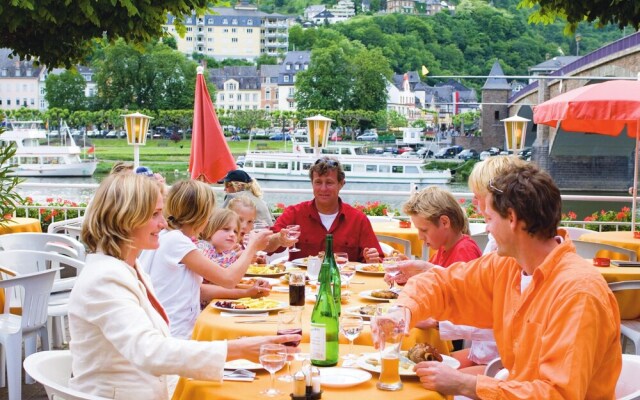 Traditional Holiday Home with 2 Bathrooms Near River Moselle