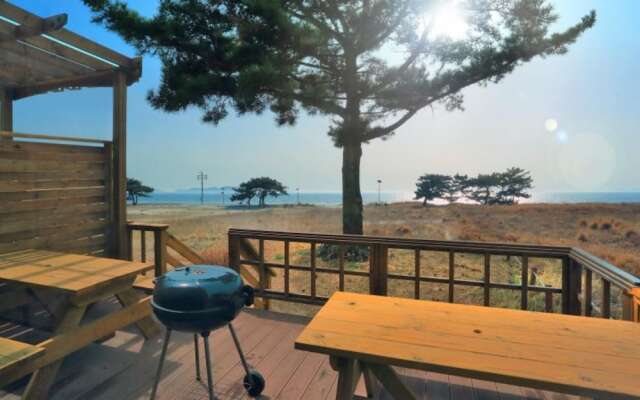 Taean Cheongpodaeajae Pension