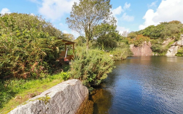 Tickeydoo, Tor Down Quarry