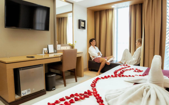 Horison Seminyak Bali