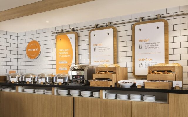 Holiday Inn Express London - Park Royal by IHG