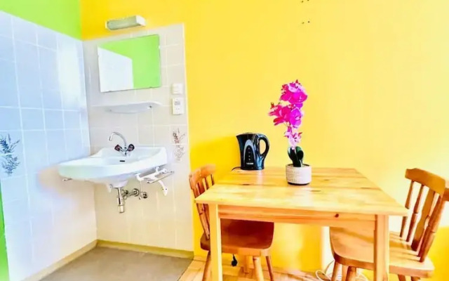 Affordable Central Rooms Near U3