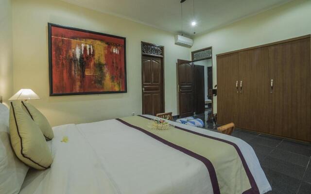 Nyoman Sandi Guest House