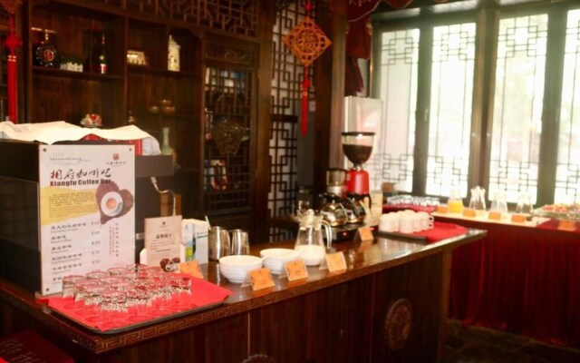 Tang Dynasty Art Garden Hotel