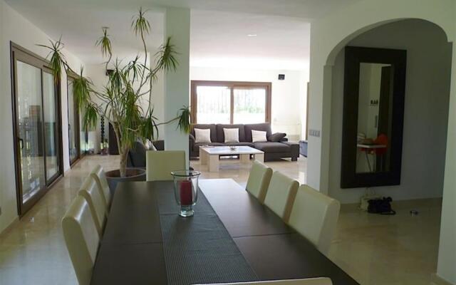 Great Villa Very Close to Best Beach