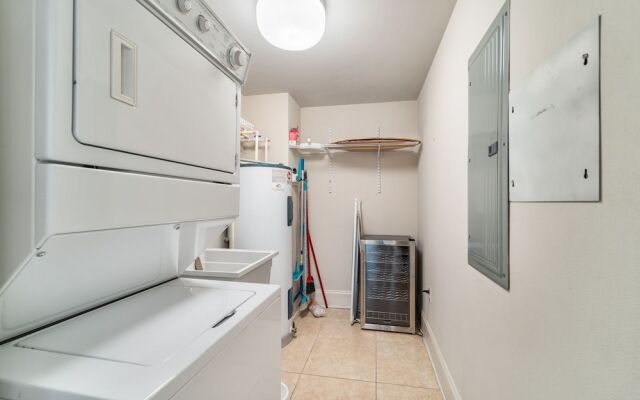 Crb1105 3 Bedroom Condo