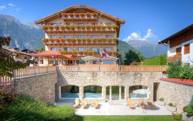 Beverly Alps Hotel & Spa